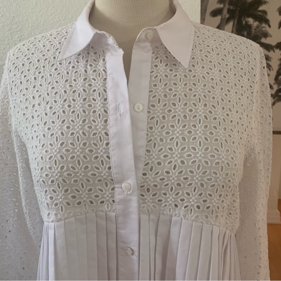Anthropologie HD in Paris White button-down shirt/blouse with eyelet and pleats - Picture 2 of 10
